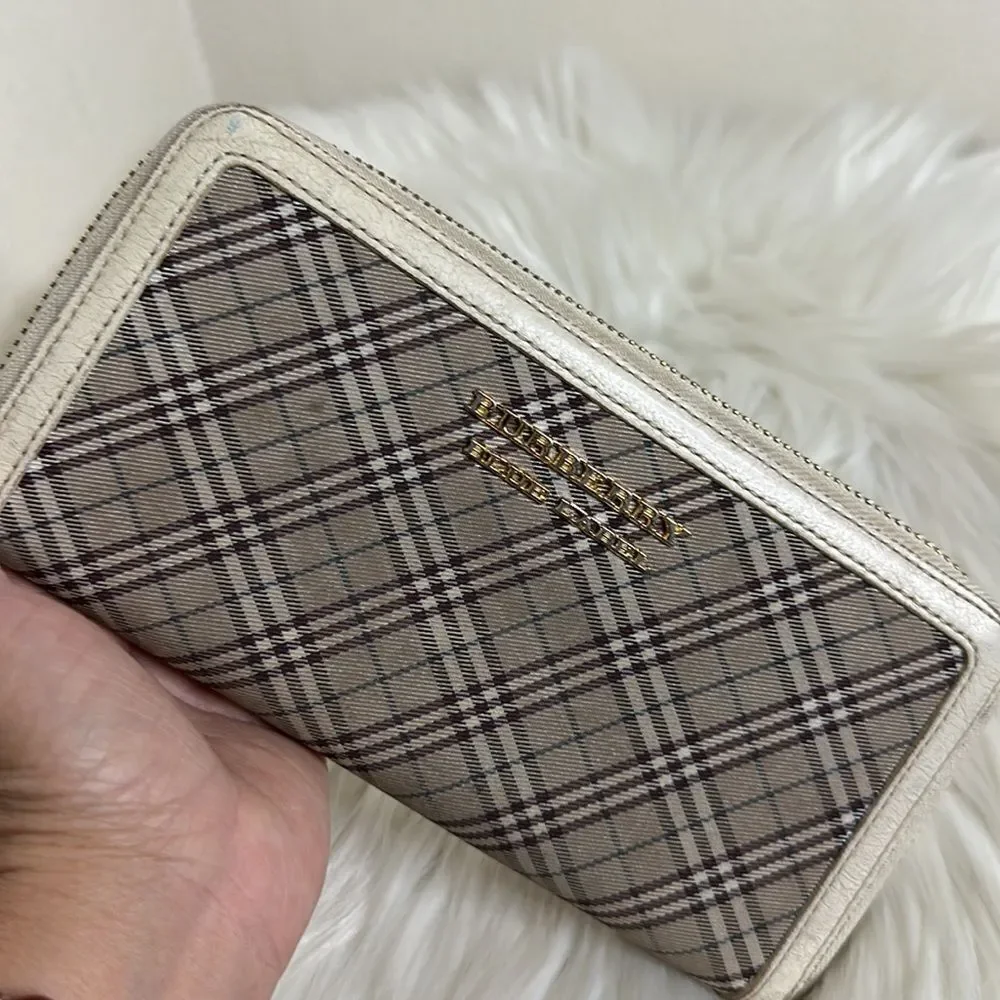 💯Authentic Burberry Blue Label Long Wallet 🍀